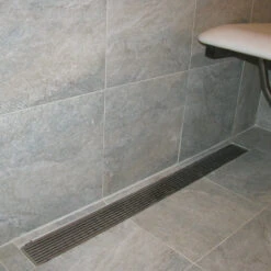 LUXE Wedgewire Linear Drain, 36" 9 LUXE Wedgewire Linear Drain, 36" -Warm Bathroom be111aeb04e4d26a 4860 w800 h800 b0 p0