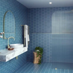 40x78" Frameless Shower Door, Fixed Panel Fluted Radius, Satin Brass, 40" Right